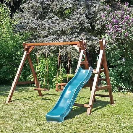 Tarjanyi Vendeghaz Gasthuis *