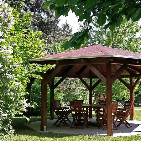 Tarjanyi Vendeghaz Recsk